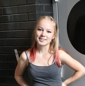 Meet your Posher, Ava